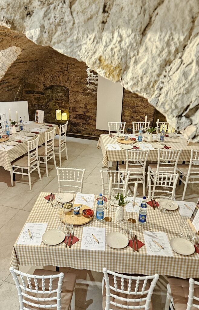 Weintasting Spanien Alter Gewölbekeller Reutlingen mit Genusshochzwei Weintasting Spanien